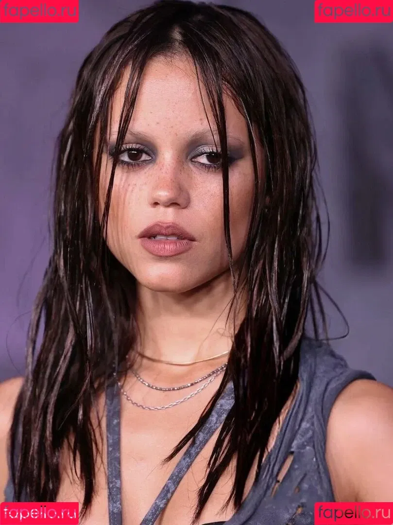 Jenna Ortega / Page / jennaortega / ortega_jenna Onlyfans Photo Gallery 