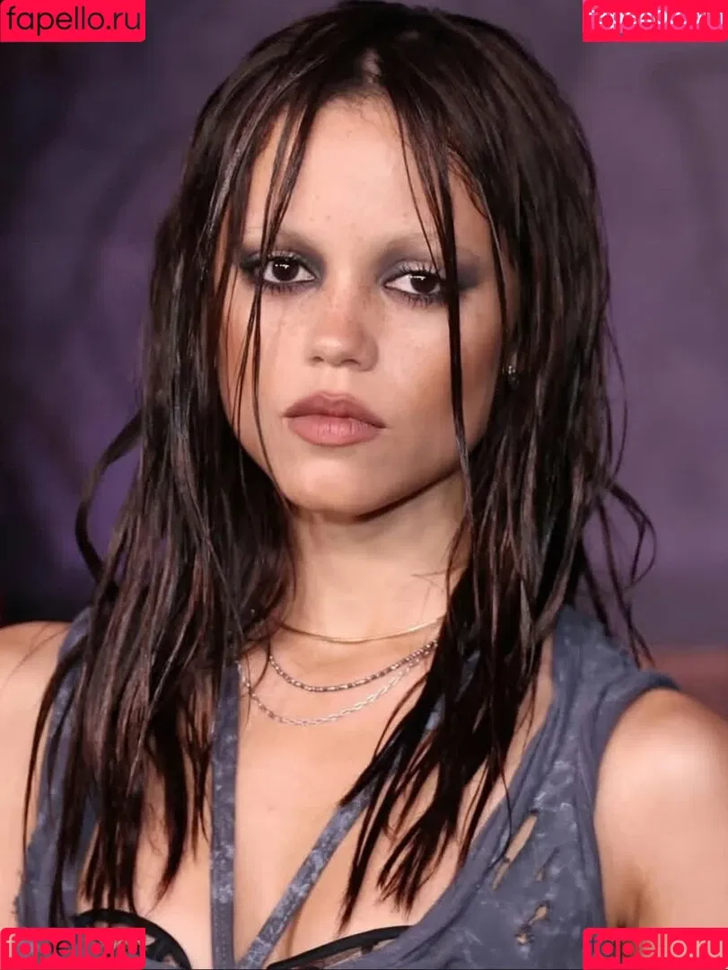 Jenna Ortega / Page / jennaortega / ortega_jenna Onlyfans Photo Gallery 