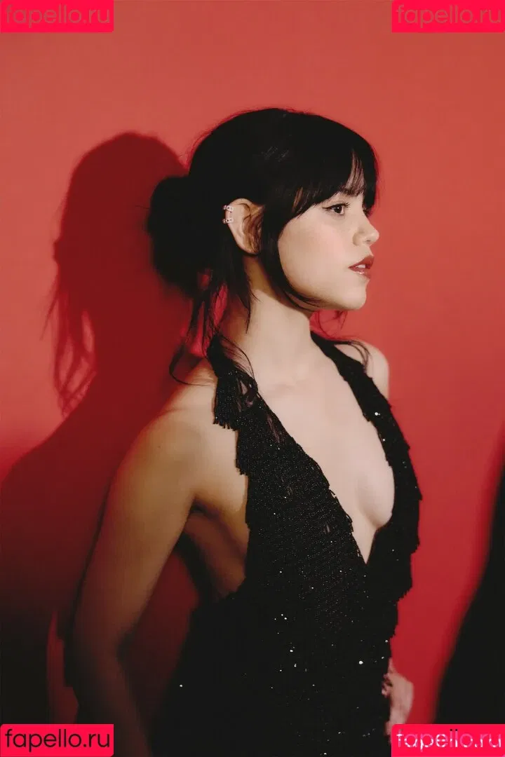 Jenna Ortega / Page / jennaortega / ortega_jenna Onlyfans Photo Gallery 