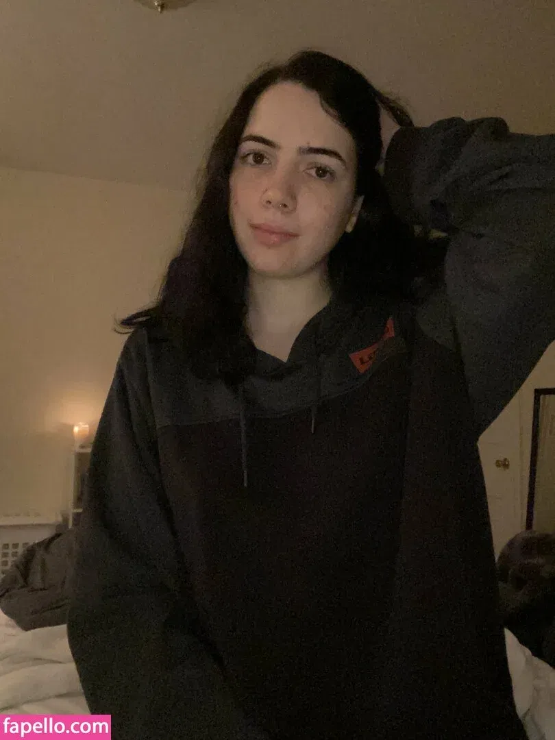 _daphnide_ / dishonestpudding Onlyfans Photo Gallery 