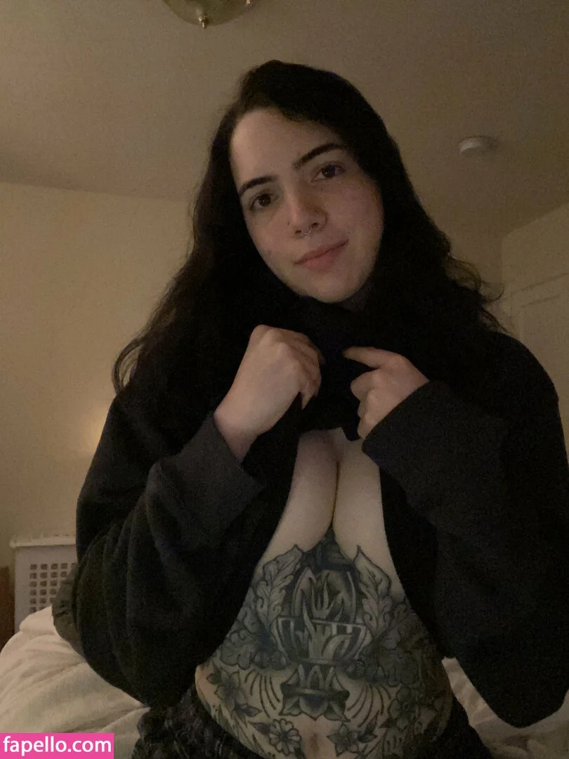 _daphnide_ / dishonestpudding Onlyfans Photo Gallery 