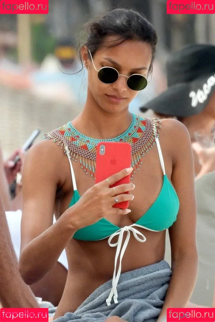 Lais Ribeiro / Lalaribeiro16 / girib / laisribeiro Onlyfans Photo Gallery 