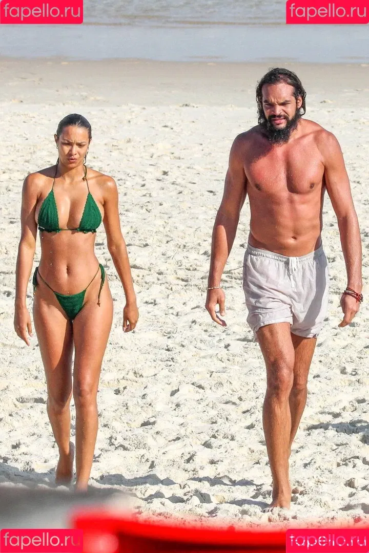 Lais Ribeiro / Lalaribeiro16 / girib / laisribeiro Onlyfans Photo Gallery 