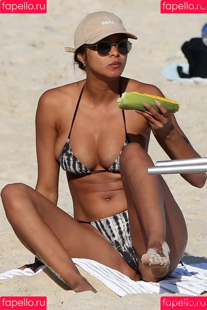 Lais Ribeiro / Lalaribeiro16 / girib / laisribeiro Onlyfans Photo Gallery 
