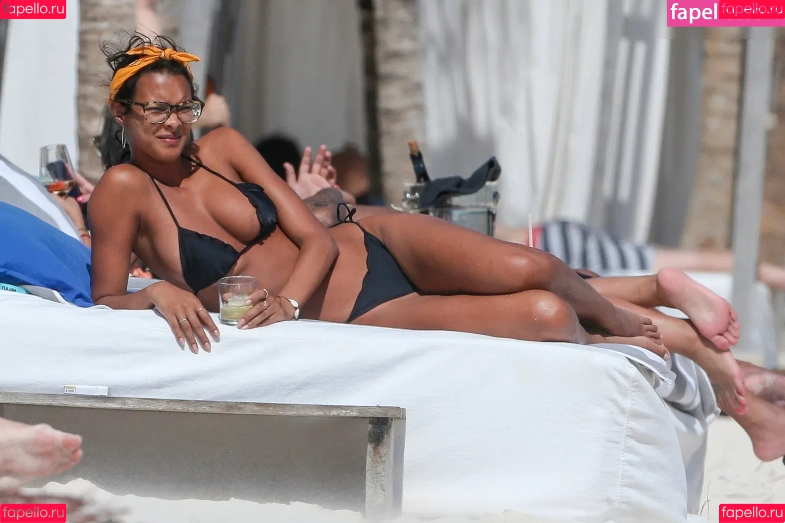 Lais Ribeiro / Lalaribeiro16 / girib / laisribeiro Onlyfans Photo Gallery 