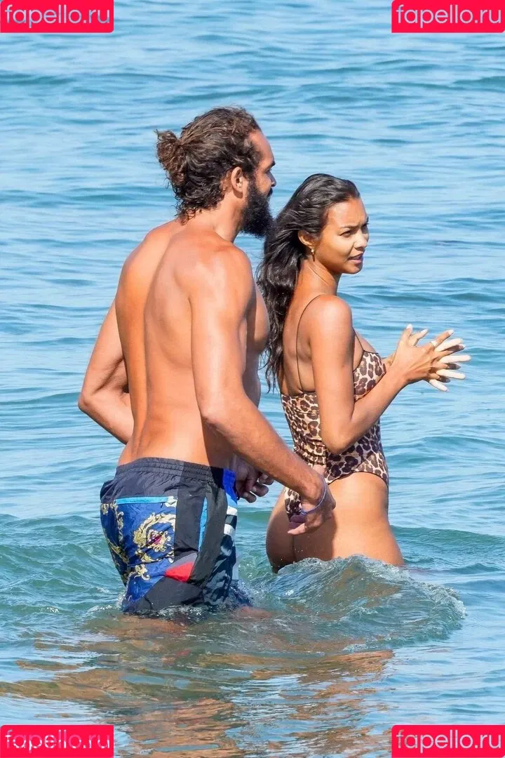 Lais Ribeiro / Lalaribeiro16 / girib / laisribeiro Onlyfans Photo Gallery 