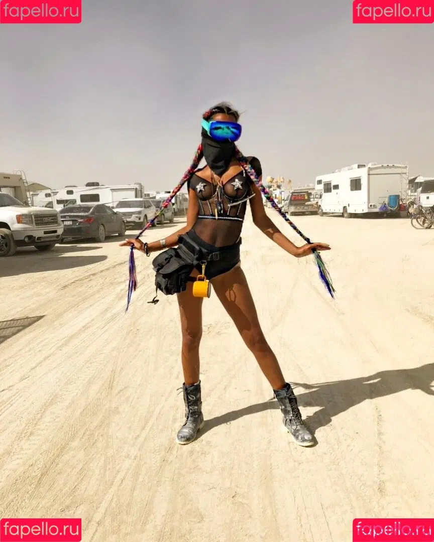 Lais Ribeiro / Lalaribeiro16 / girib / laisribeiro Onlyfans Photo Gallery 