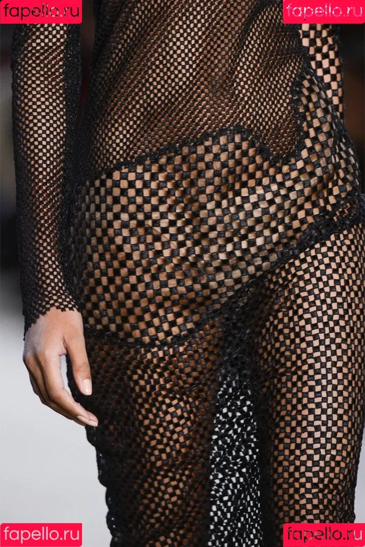 Lais Ribeiro / Lalaribeiro16 / girib / laisribeiro Onlyfans Photo Gallery 