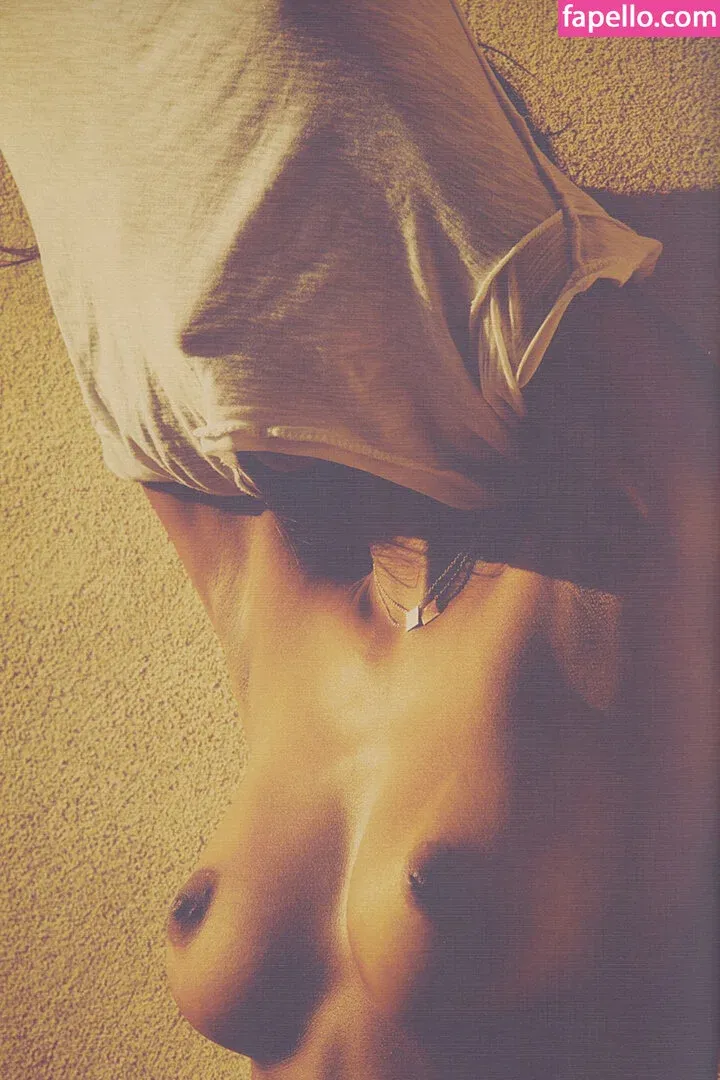 Lais Ribeiro / Lalaribeiro16 / girib / laisribeiro Onlyfans Photo Gallery 