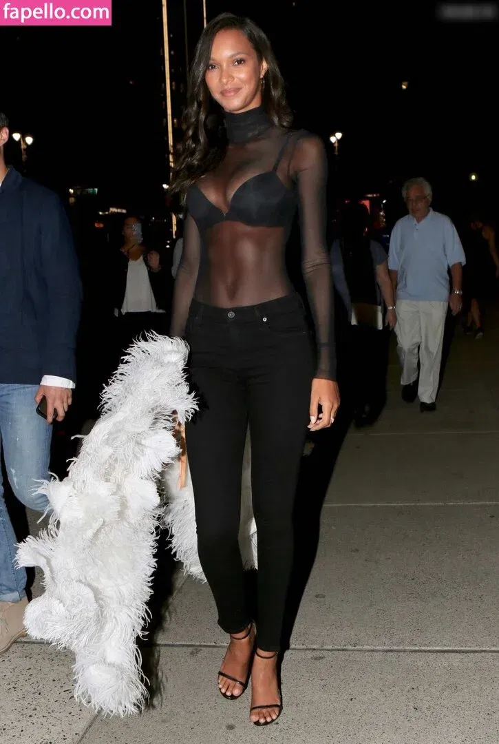 Lais Ribeiro / Lalaribeiro16 / girib / laisribeiro Onlyfans Photo Gallery 