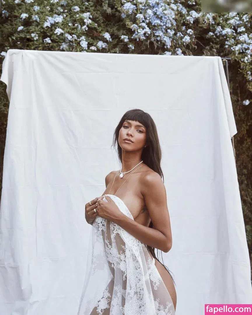 Lais Ribeiro / Lalaribeiro16 / girib / laisribeiro Onlyfans Photo Gallery 