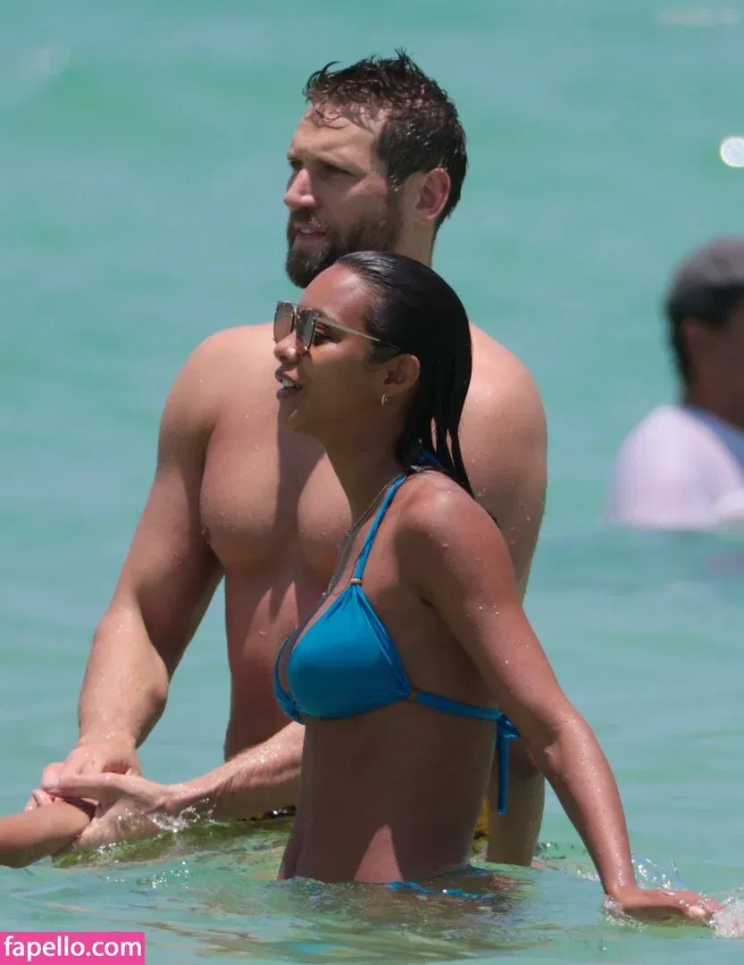 Lais Ribeiro / Lalaribeiro16 / girib / laisribeiro Onlyfans Photo Gallery 