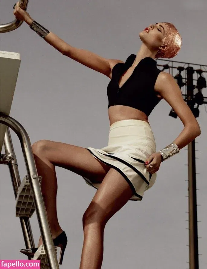 Lais Ribeiro / Lalaribeiro16 / girib / laisribeiro Onlyfans Photo Gallery 