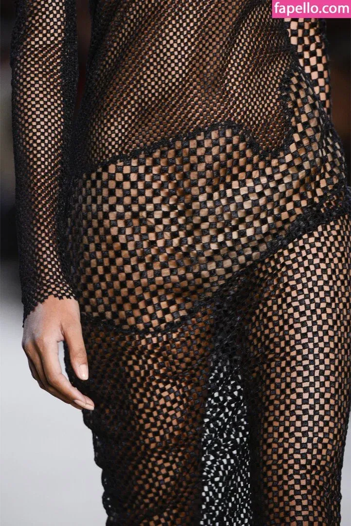 Lais Ribeiro / Lalaribeiro16 / girib / laisribeiro Onlyfans Photo Gallery 