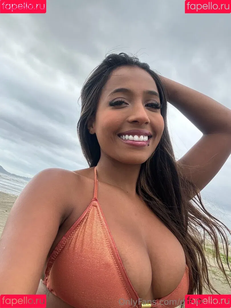dreamymoli Onlyfans Photo Gallery 