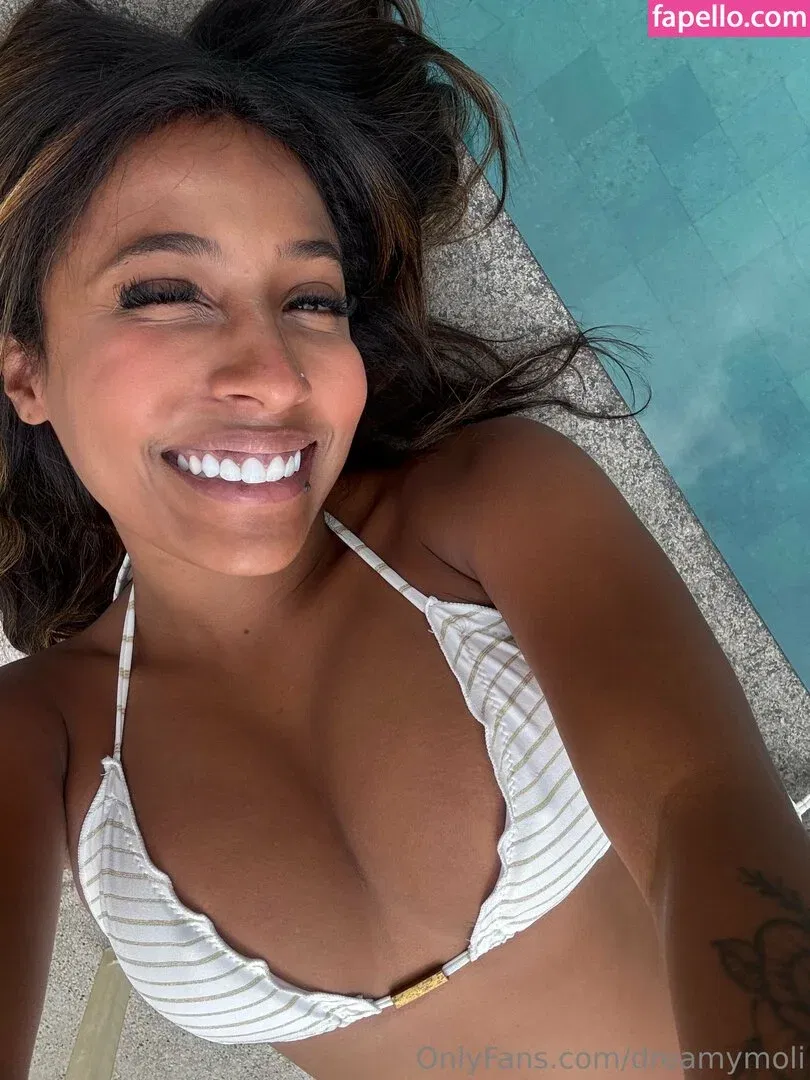 dreamymoli Onlyfans Photo Gallery 