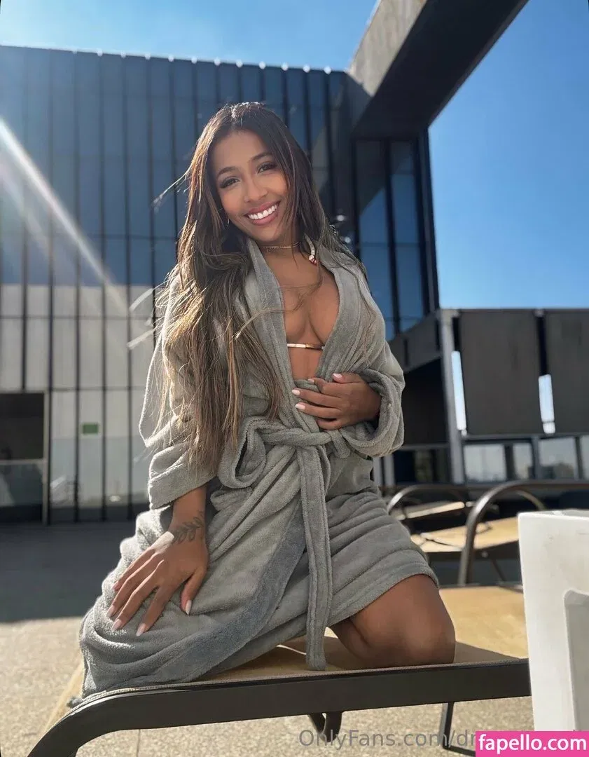 dreamymoli Onlyfans Photo Gallery 