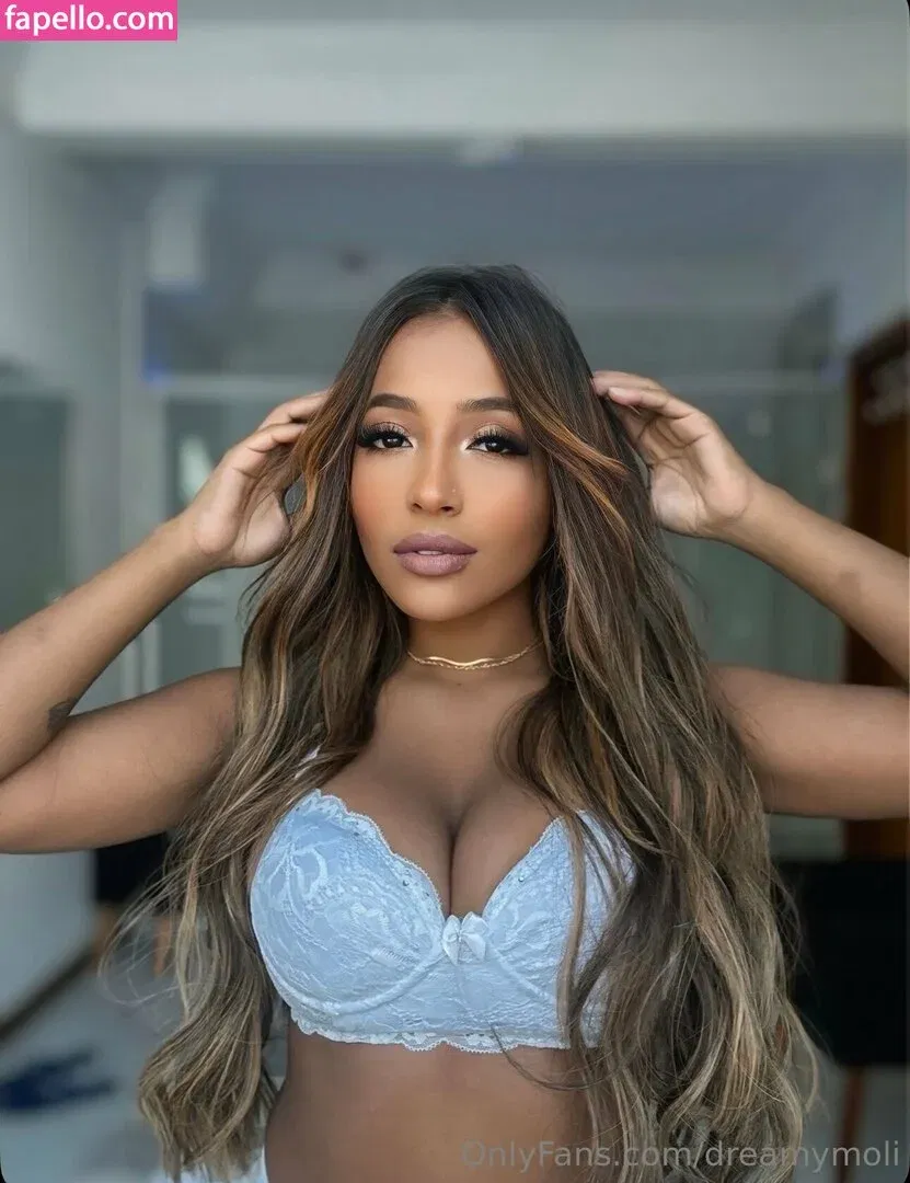 dreamymoli Onlyfans Photo Gallery 