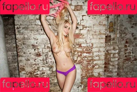 Nicole Neal / nicolencoco / nicolenealfans Onlyfans Photo Gallery 