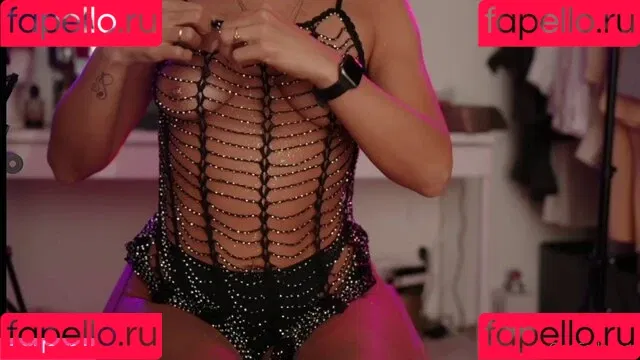 Gina Carla / GinaCarla Onlyfans Photo Gallery 