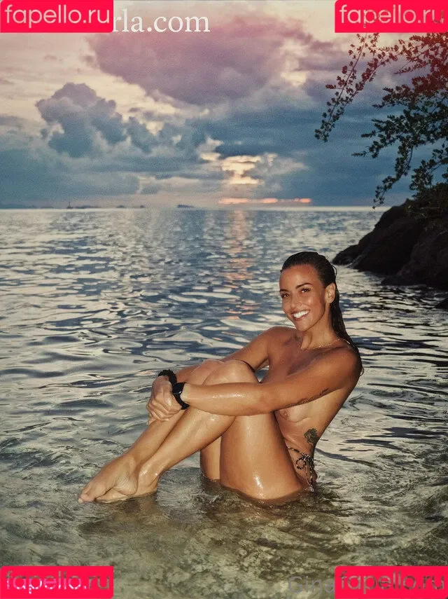 Gina Carla / GinaCarla Onlyfans Photo Gallery 