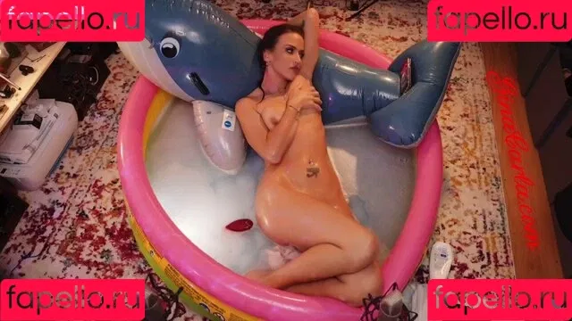 Gina Carla / GinaCarla Onlyfans Photo Gallery 