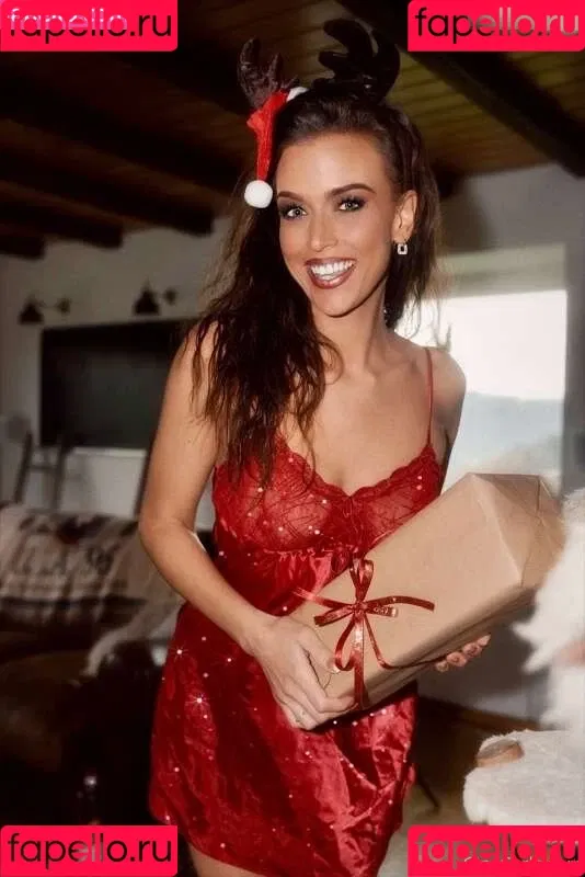 Gina Carla / GinaCarla Onlyfans Photo Gallery 