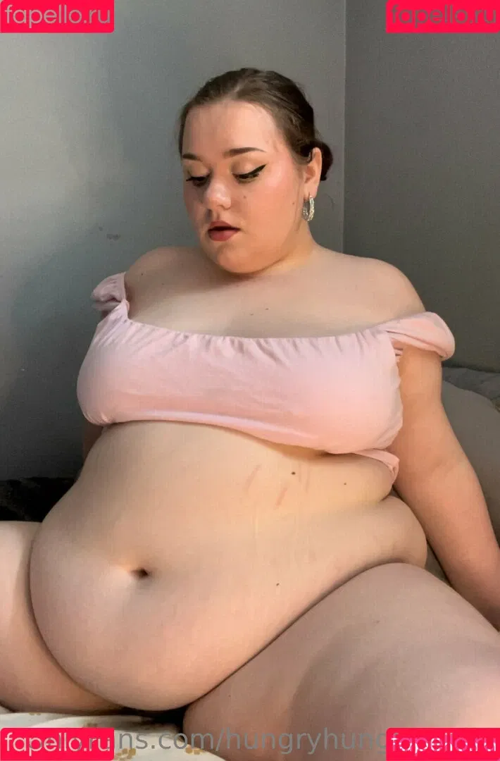 hungryhungrymolly / mollyhughes23 Onlyfans Photo Gallery 