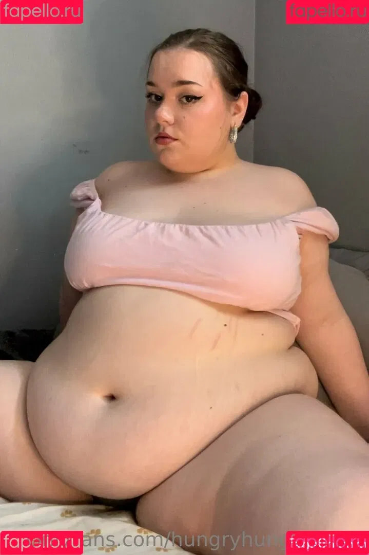 hungryhungrymolly / mollyhughes23 Onlyfans Photo Gallery 