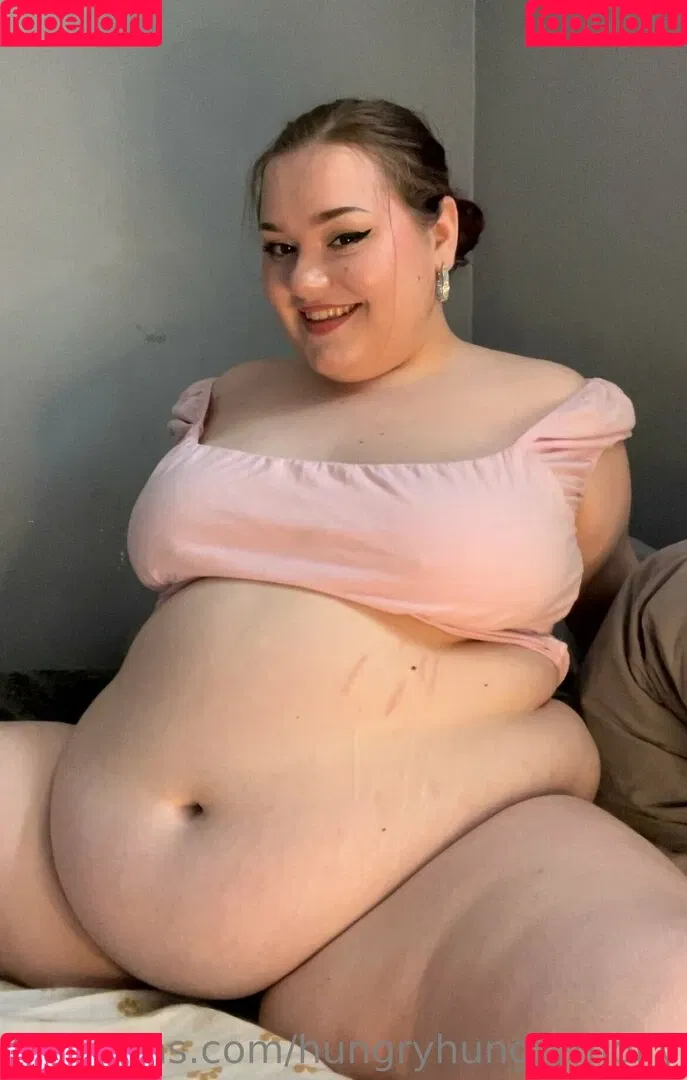 hungryhungrymolly / mollyhughes23 Onlyfans Photo Gallery 