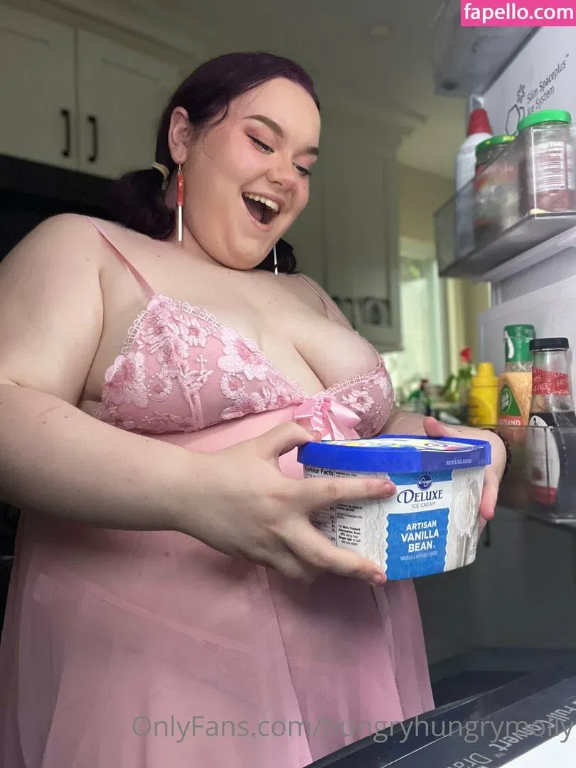 hungryhungrymolly / mollyhughes23 Onlyfans Photo Gallery 