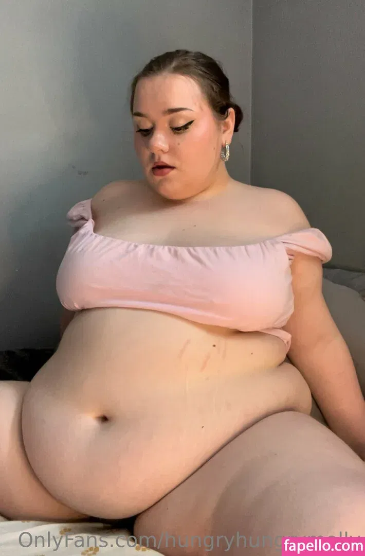 hungryhungrymolly / mollyhughes23 Onlyfans Photo Gallery 