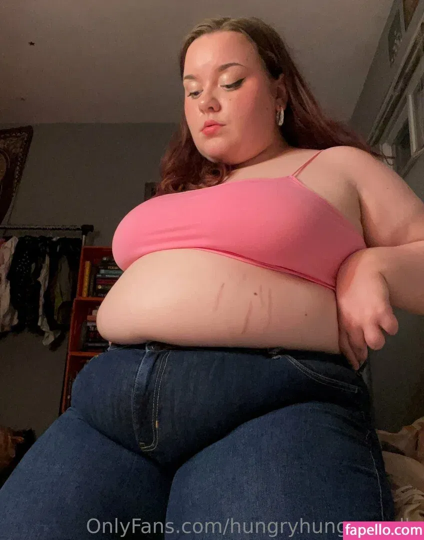 hungryhungrymolly / mollyhughes23 Onlyfans Photo Gallery 