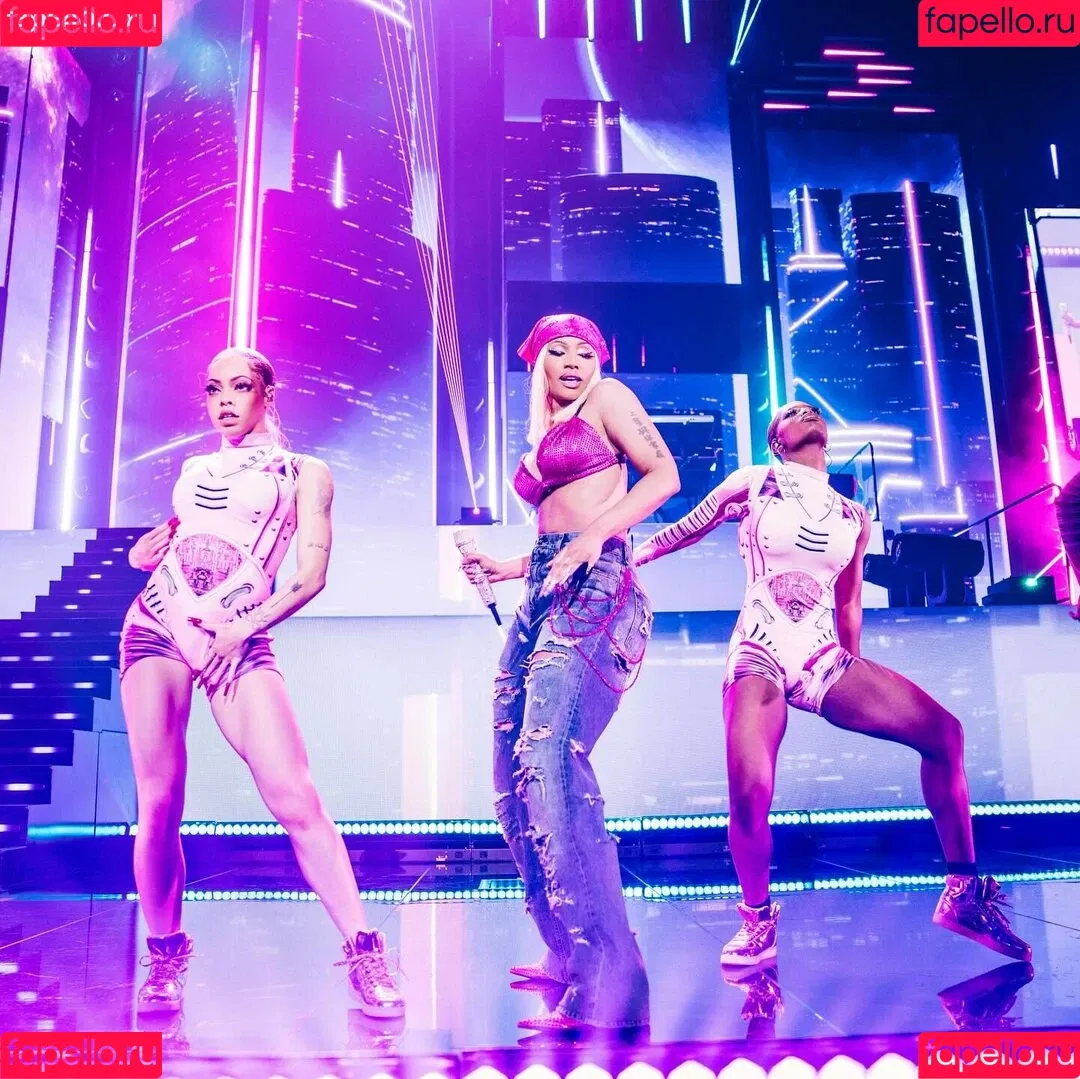 Nicki Minaj / nickiminaj Onlyfans Photo Gallery 
