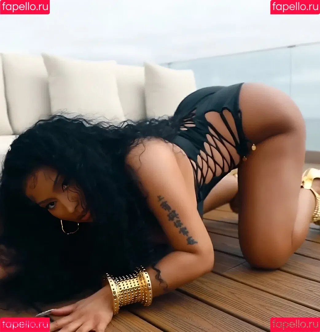 Nicki Minaj / nickiminaj Onlyfans Photo Gallery 