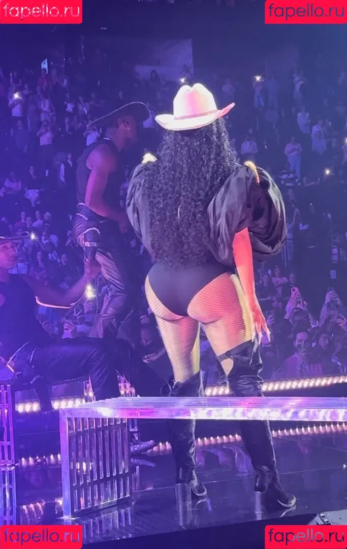 Nicki Minaj / nickiminaj Onlyfans Photo Gallery 