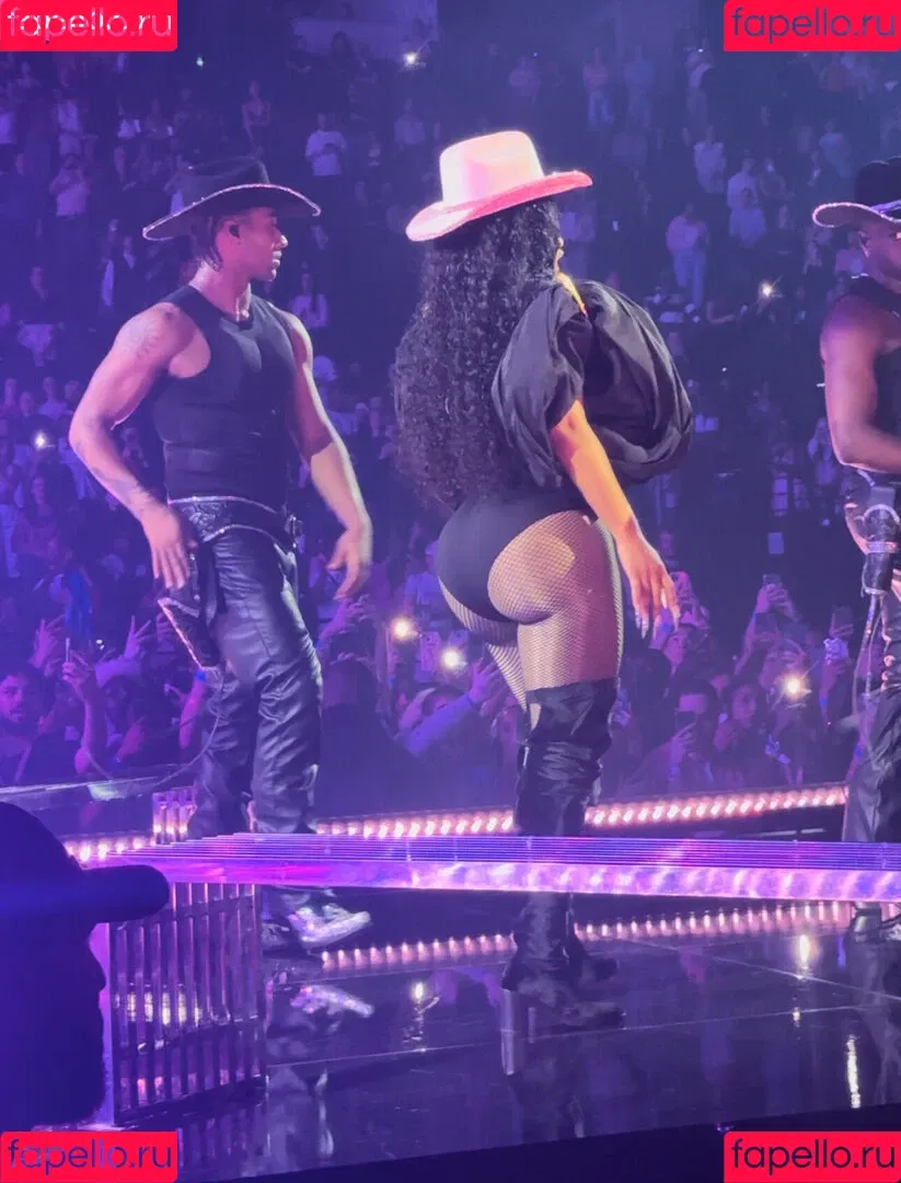 Nicki Minaj / nickiminaj Onlyfans Photo Gallery 