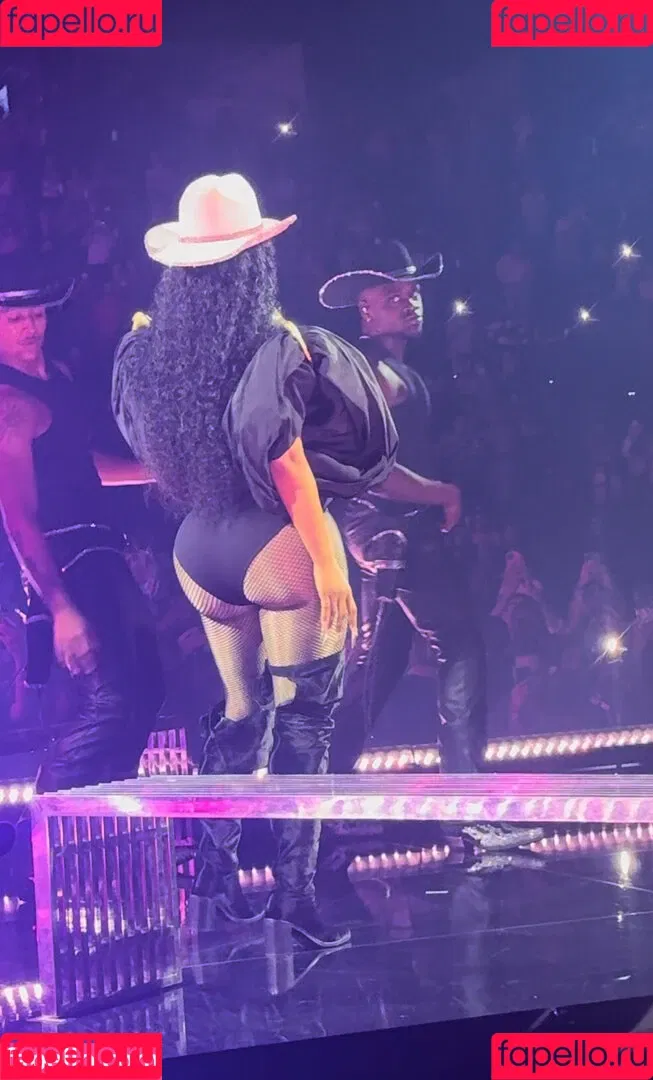 Nicki Minaj / nickiminaj Onlyfans Photo Gallery 