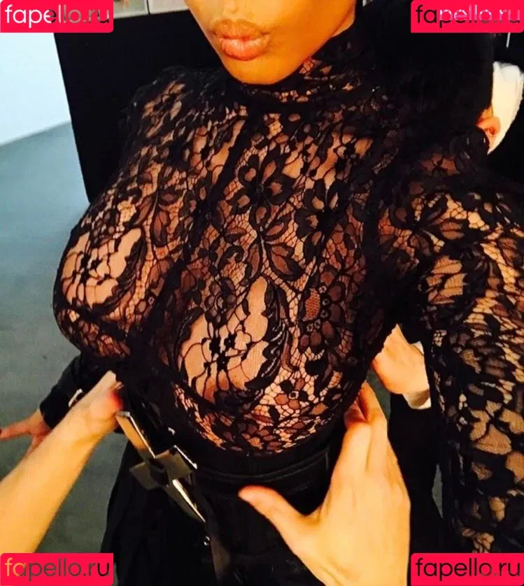 Nicki Minaj / nickiminaj Onlyfans Photo Gallery 