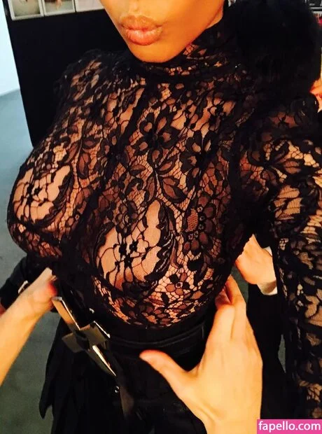 Nicki Minaj / nickiminaj Onlyfans Photo Gallery 