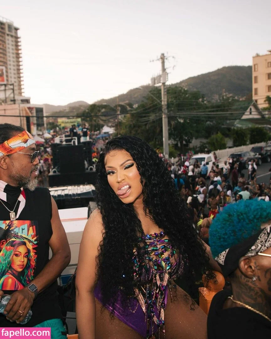 Nicki Minaj / nickiminaj Onlyfans Photo Gallery 