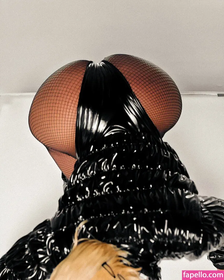 Nicki Minaj / nickiminaj Onlyfans Photo Gallery 