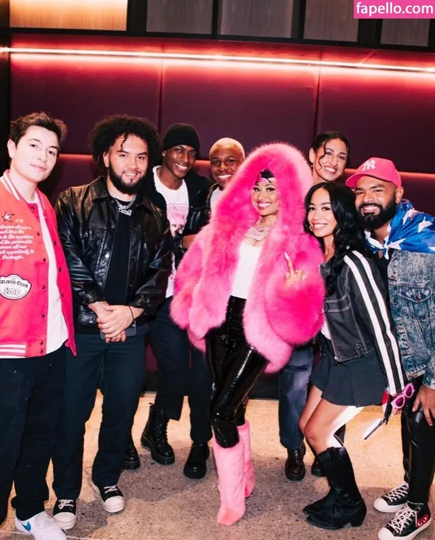Nicki Minaj / nickiminaj Onlyfans Photo Gallery 