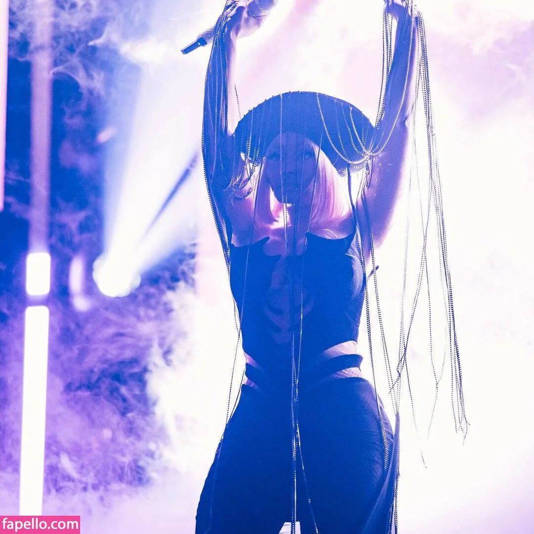 Nicki Minaj / nickiminaj Onlyfans Photo Gallery 