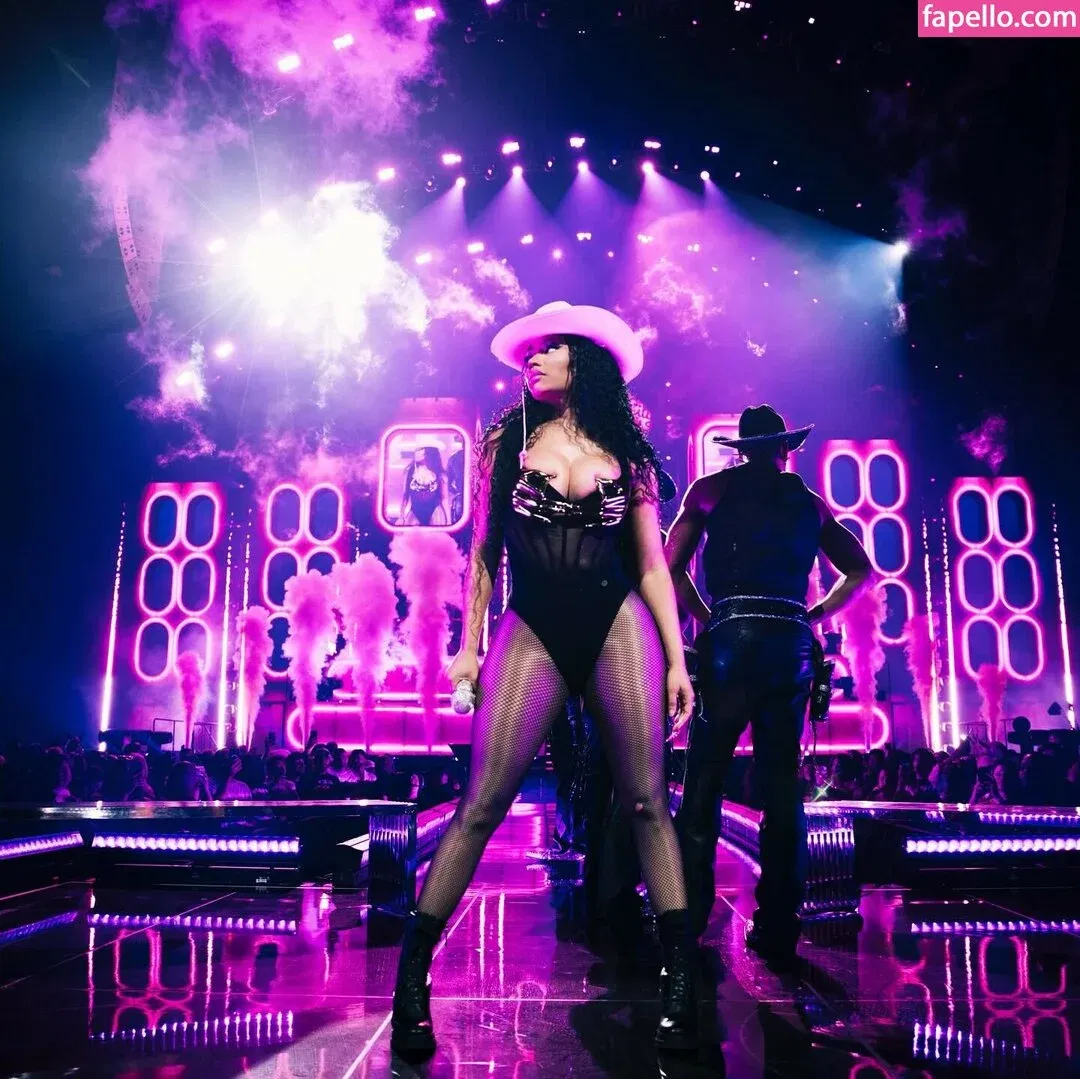 Nicki Minaj / nickiminaj Onlyfans Photo Gallery 