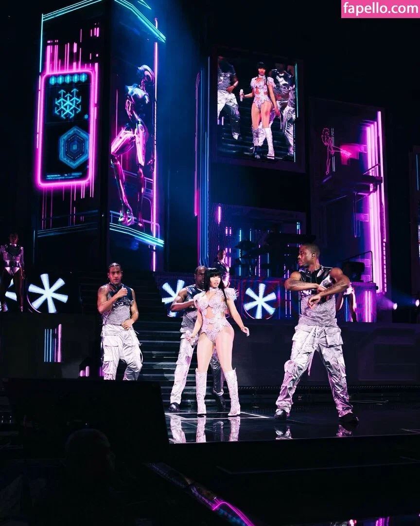 Nicki Minaj / nickiminaj Onlyfans Photo Gallery 