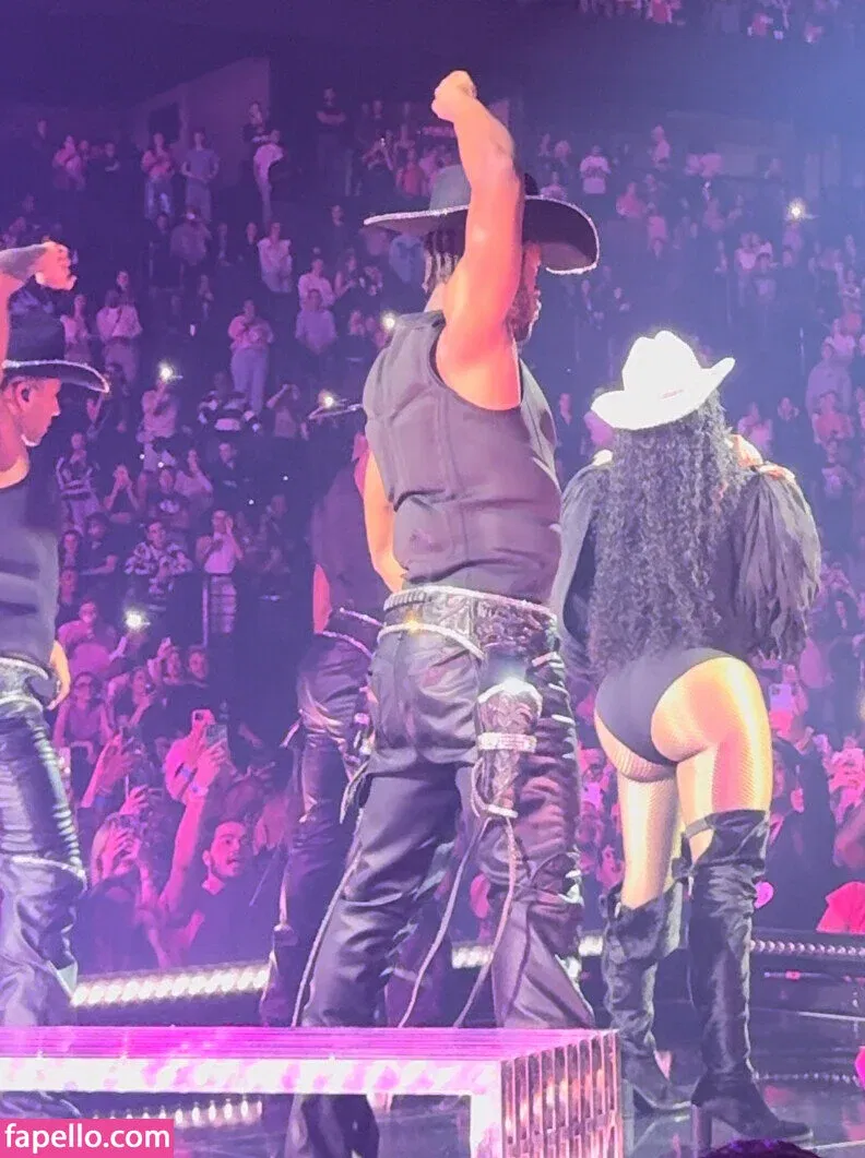 Nicki Minaj / nickiminaj Onlyfans Photo Gallery 