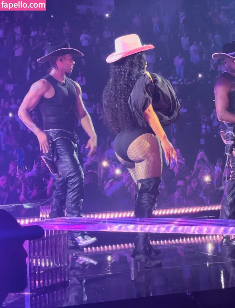 Nicki Minaj / nickiminaj Onlyfans Photo Gallery 