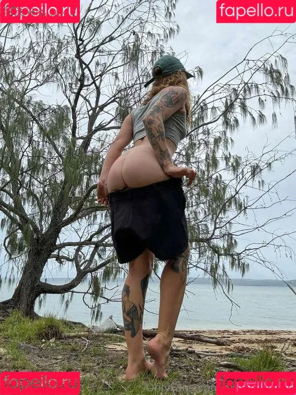 skyesharp / skyesharp_au Onlyfans Photo Gallery 