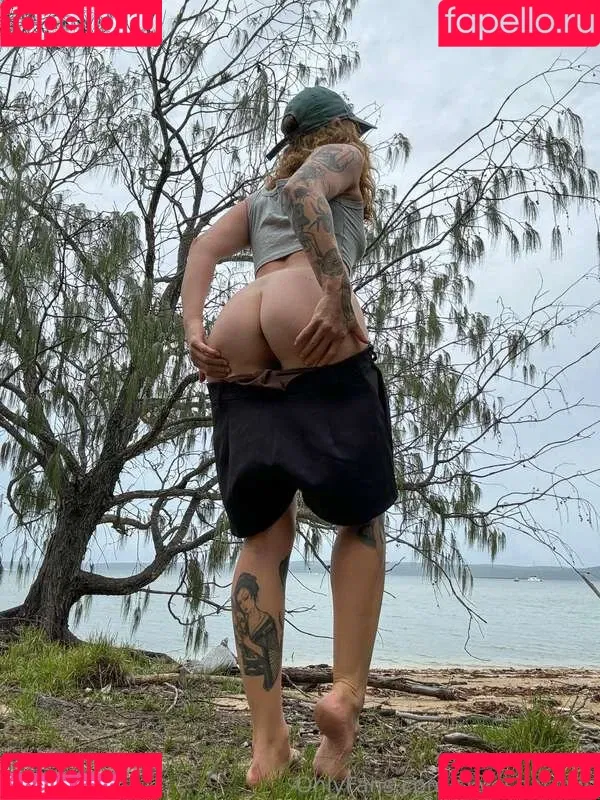 skyesharp / skyesharp_au Onlyfans Photo Gallery 